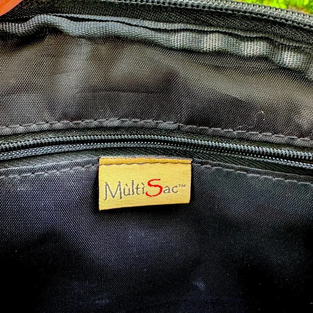 MultiSac black crossbody unisex in excellent pre-owned condition. Phone pocket +